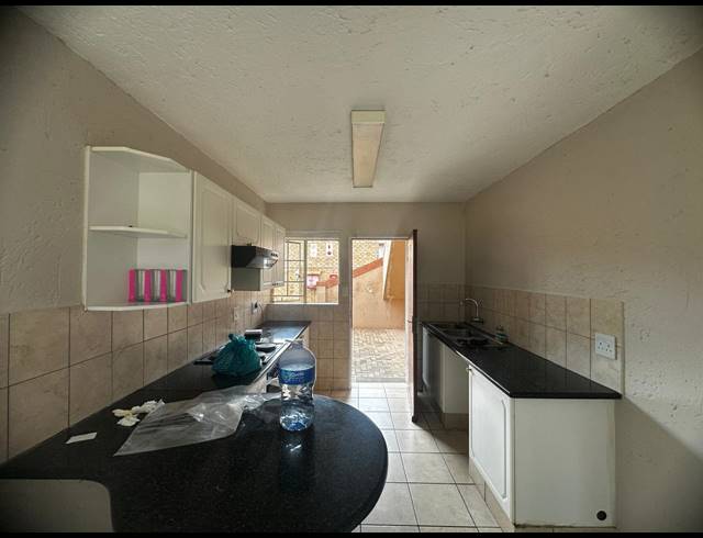 2 BEDROOM APARTMENT TO LET IN KENLEAF